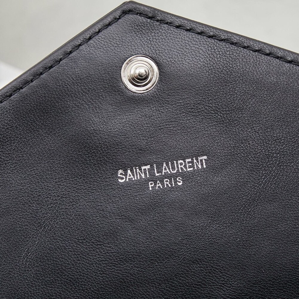 Yves Saint Laurent Envelope Medium Black Chevron Shoulder Bag - Picture 3 of 8